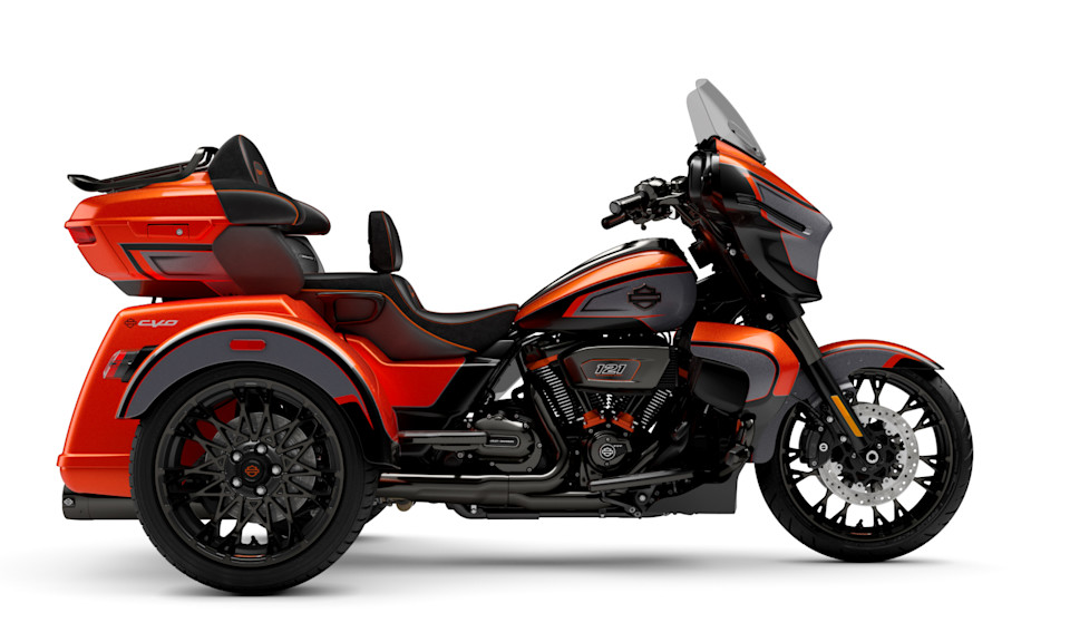 CVO™ Street Glide™ 3 Limited image
